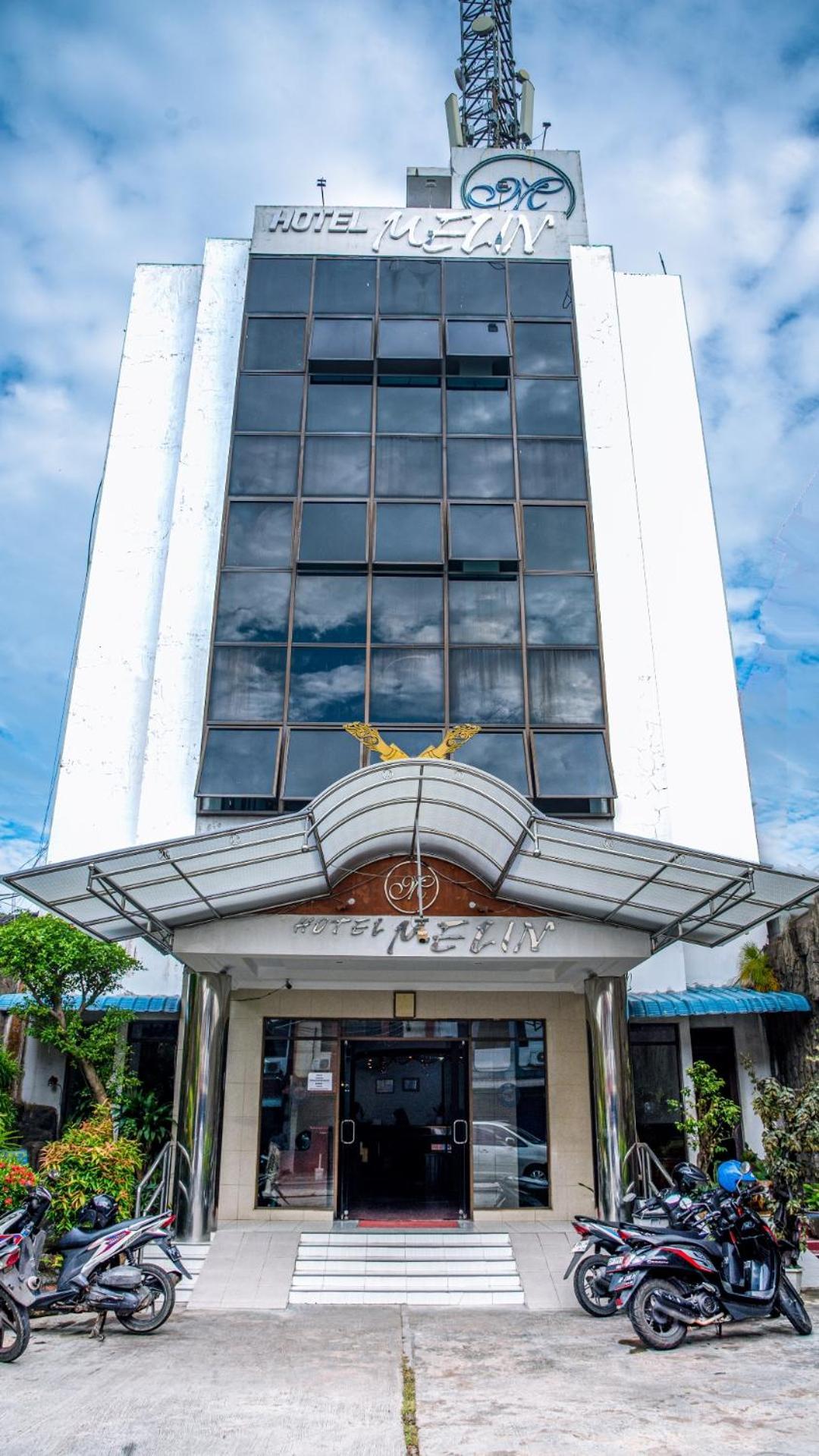 Melin Hotel Tanjungpinang Екстер'єр фото